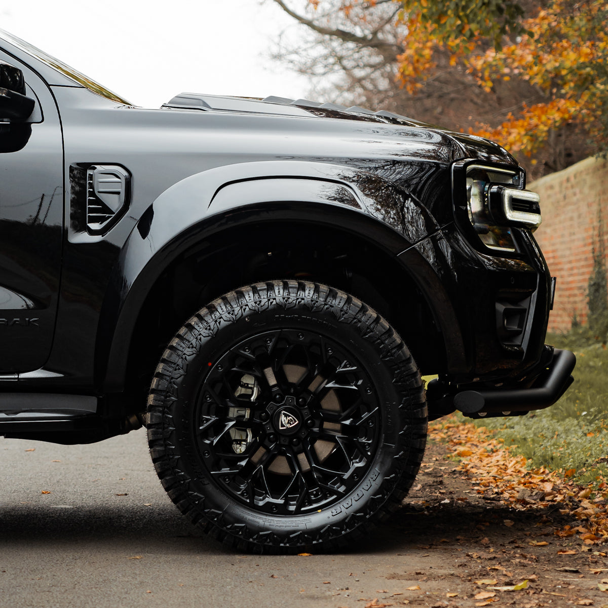20x9.5 Matte Black Predator Scorpion Alloys for Mitsubishi L200 Series 6